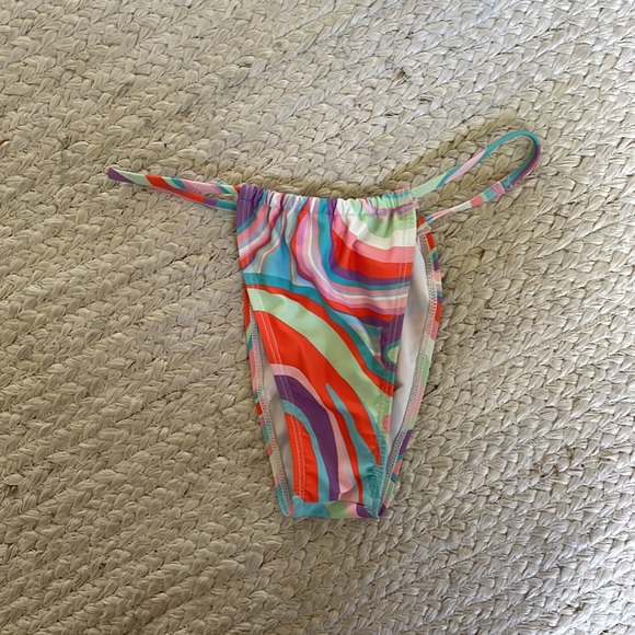 Cute Shein Swimsuit! - Picture 3 of 4